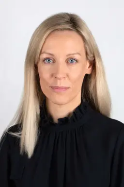Dr Jo Kelliher